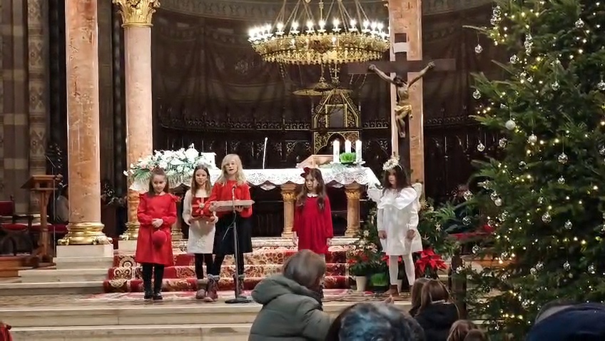 Nastup naših učenika na priredbi prije polnoćke