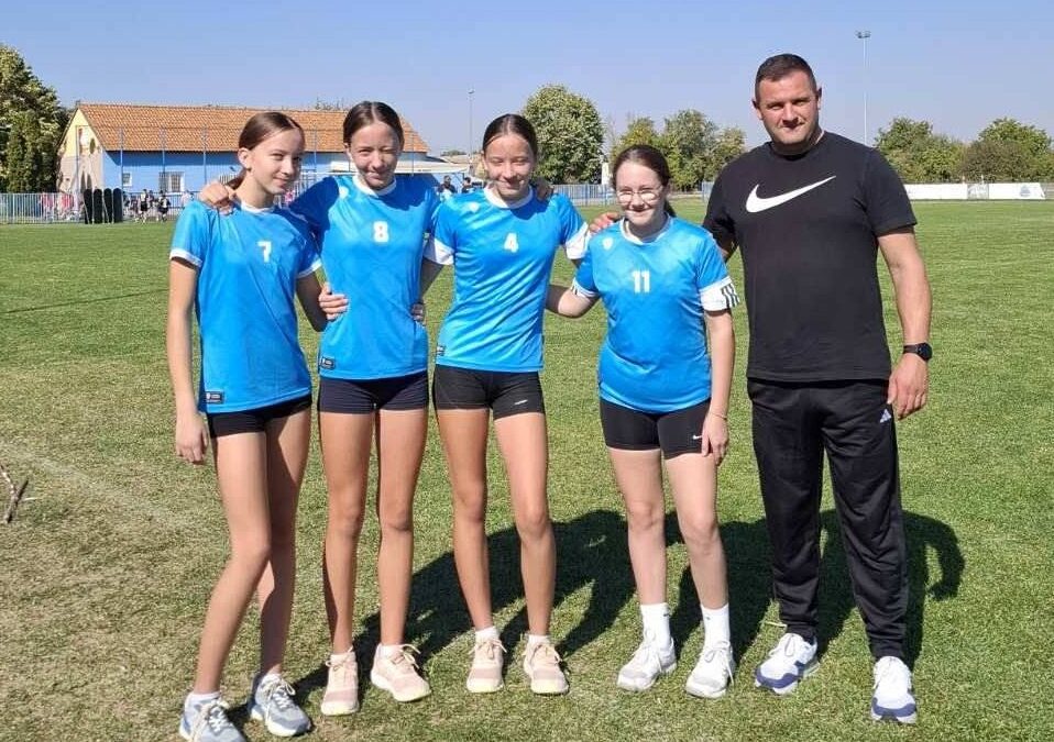 Međuopćinsko natjecanje u krosu – prvo mjesto i prolazak na županijsko natjecanje za djevojčice do 6. razreda
